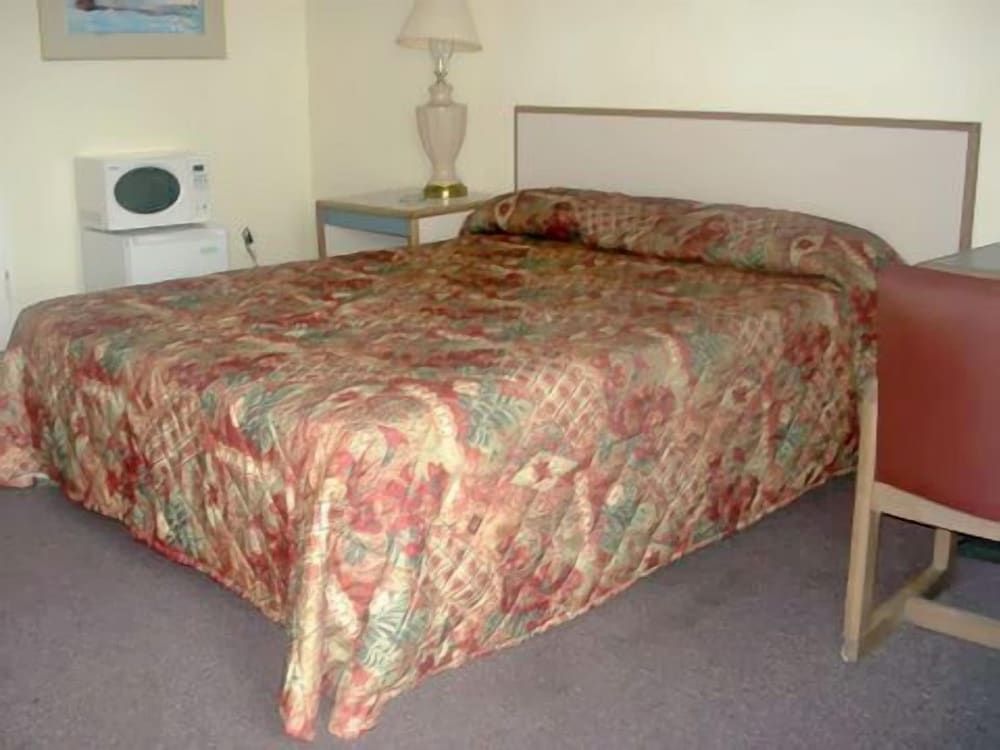 Standard Room, 1 King Bed