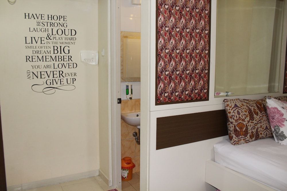 undefined Kanto's Guest House 6