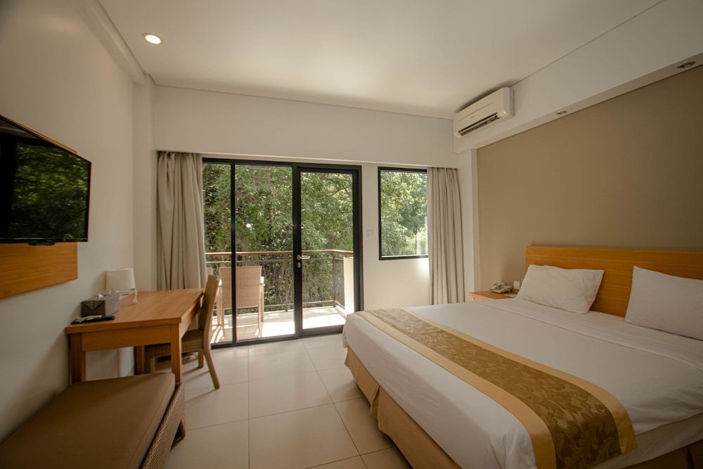 LAPRIMA Hotel Flores Superior Double or Twin Room, Hill View 5