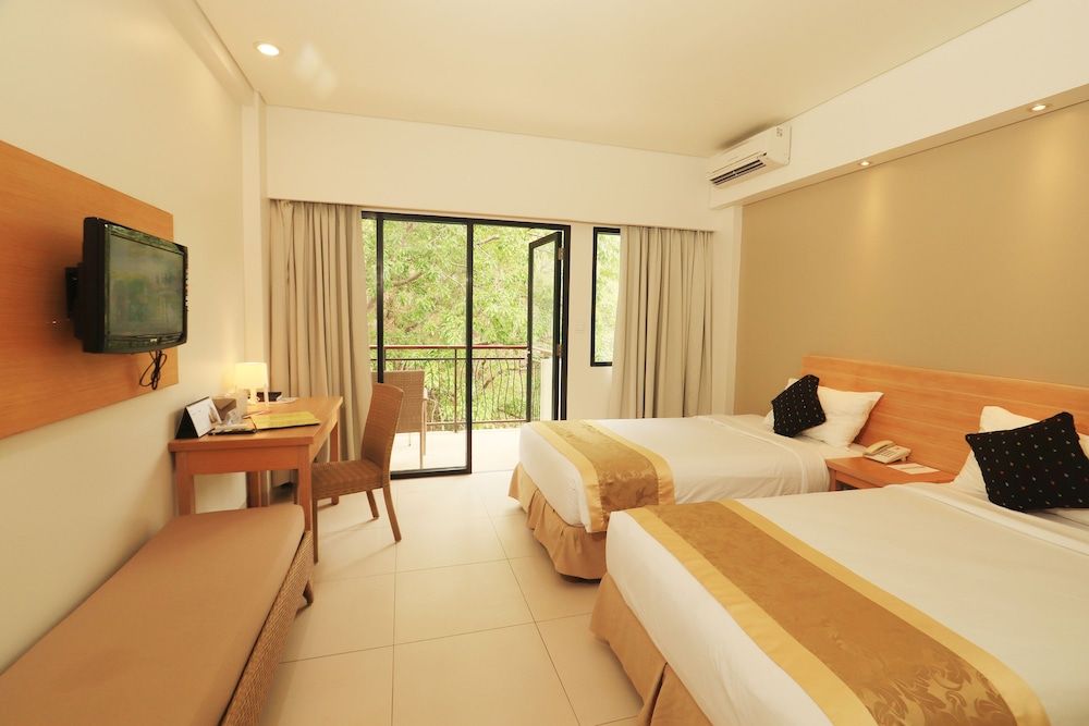 LAPRIMA Hotel Flores Superior Double or Twin Room, Hill View 2