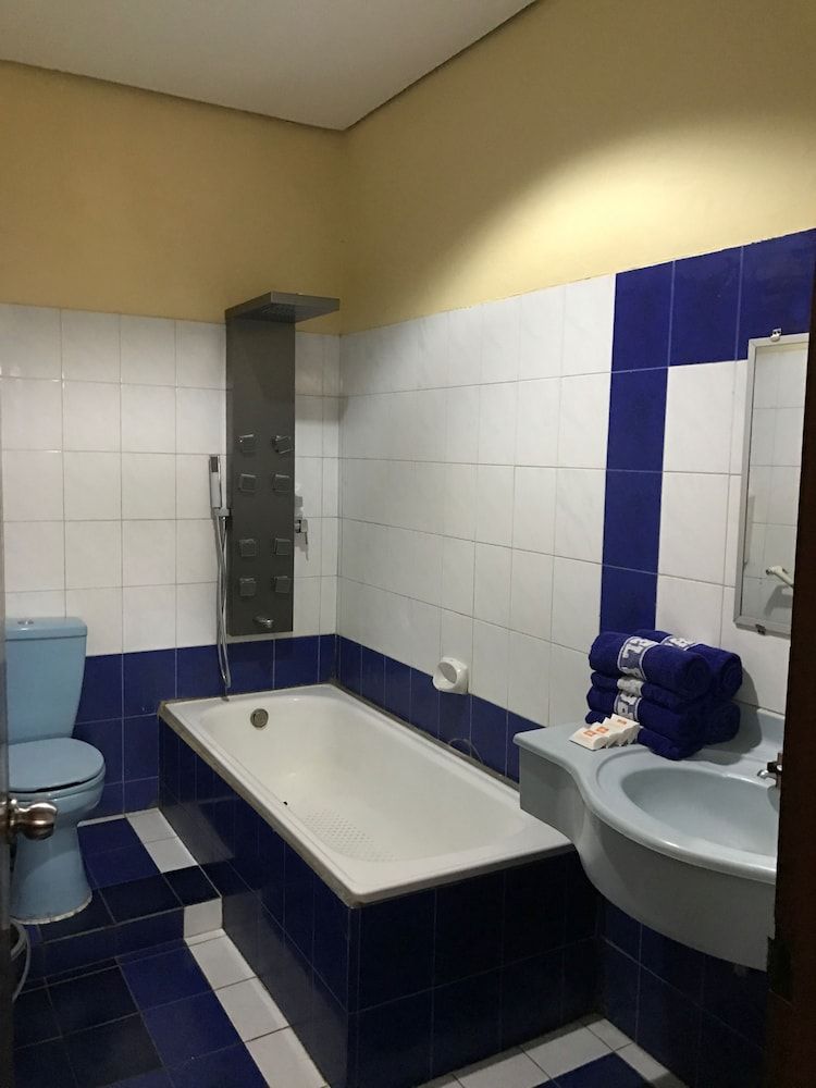 Hotel Palapa Family Room (4 Person) 5