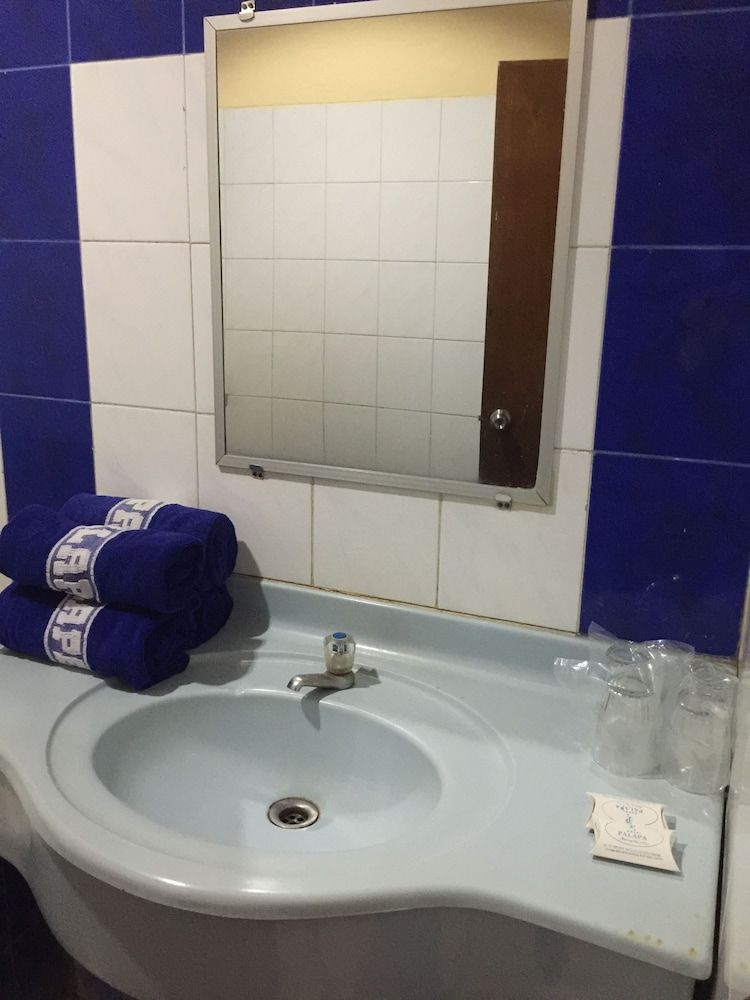 Hotel Palapa Family Room (4 Person) 7