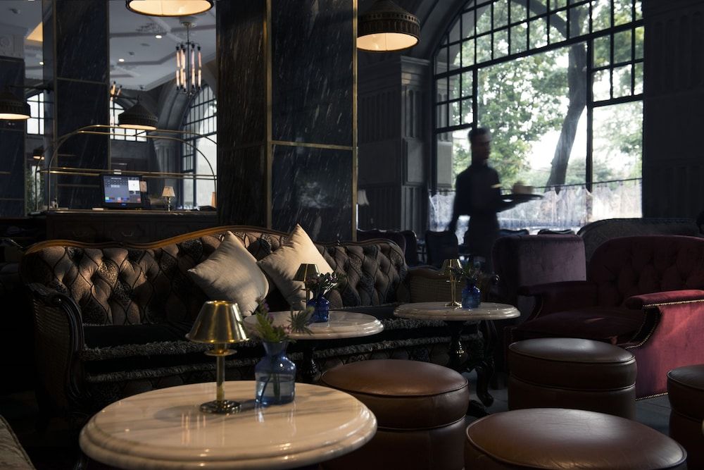 undefined The Gunawarman 8