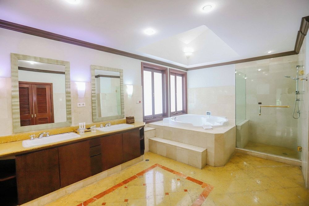 Taman Dayu Golf Club and Resort Grand Villa 3