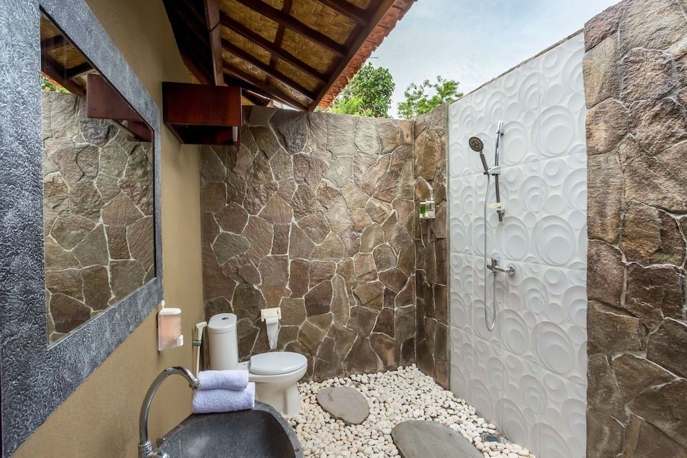 The Bridge Huts Bungalow 13