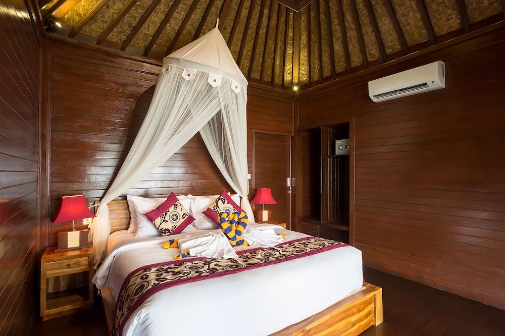 The Bridge Huts Bungalow 2