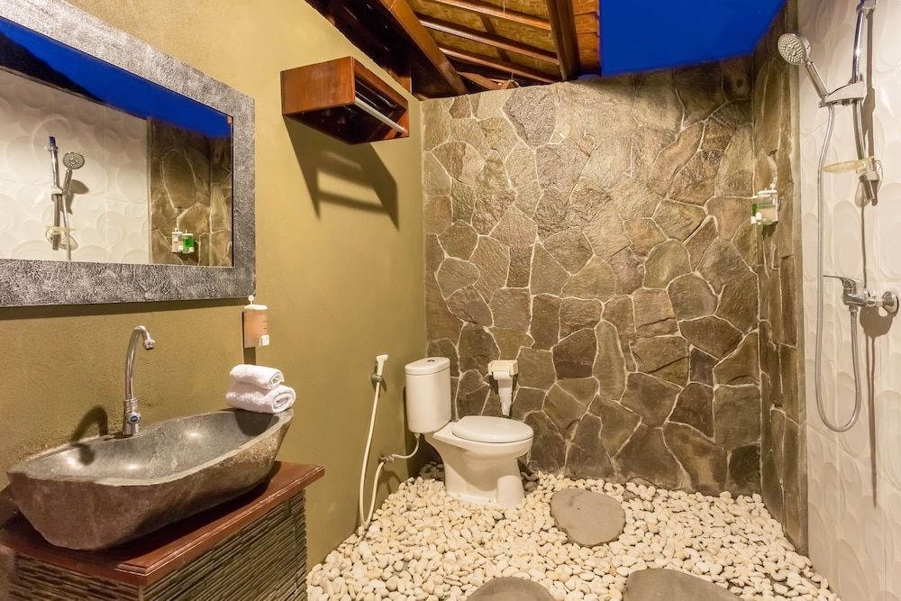 The Bridge Huts Bungalow 11