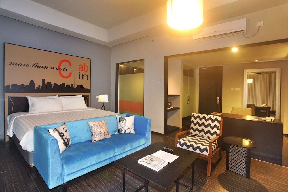 undefined Cabin Hotel 5