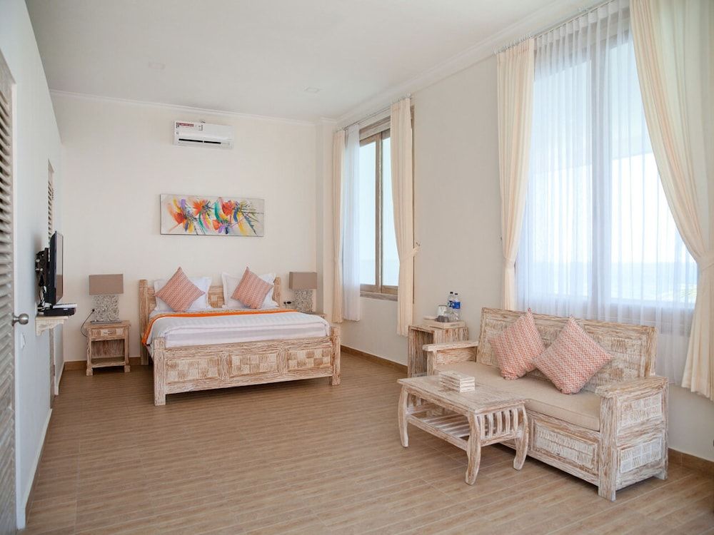 Luxury Double Room, 1 King Bed, Bathtub, Oceanfront