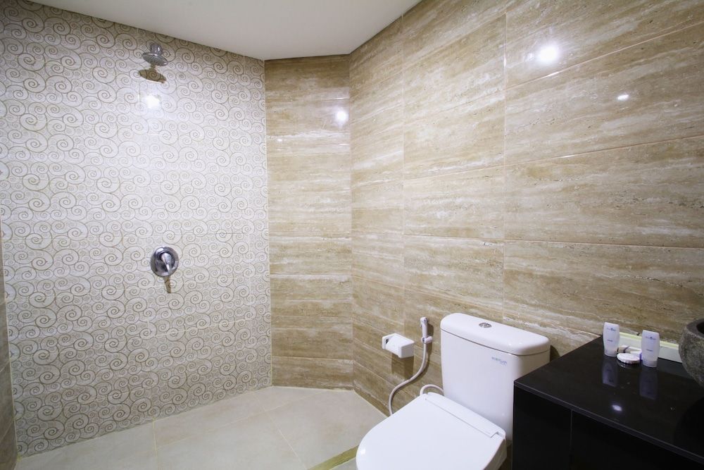 Bakung Ubud Resort and Villa Deluxe Room, Pool View 8