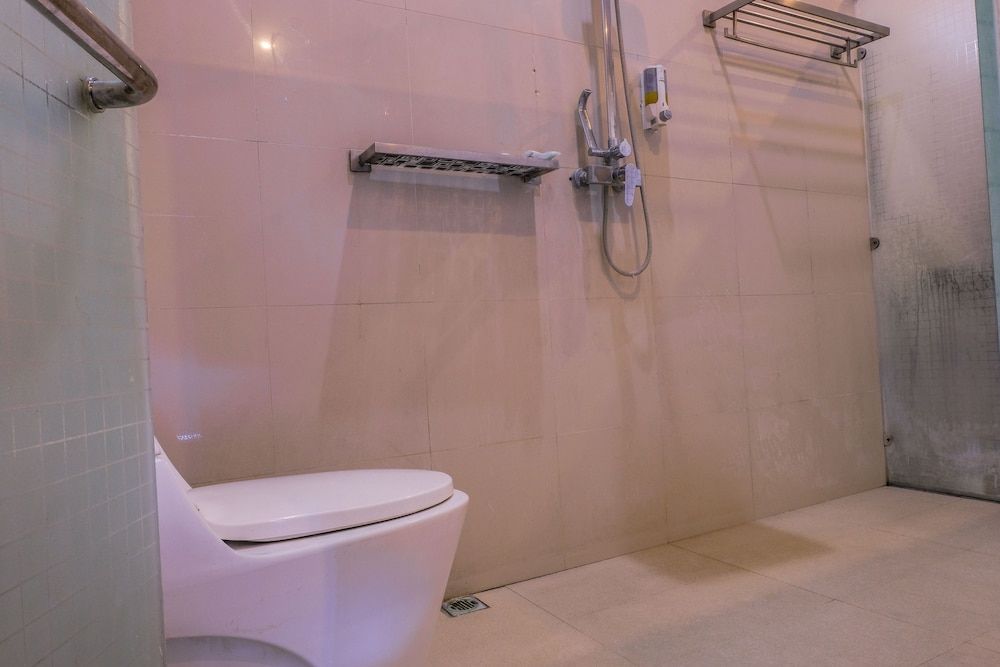 JM Hotel Kuta Lombok Superior Room 9