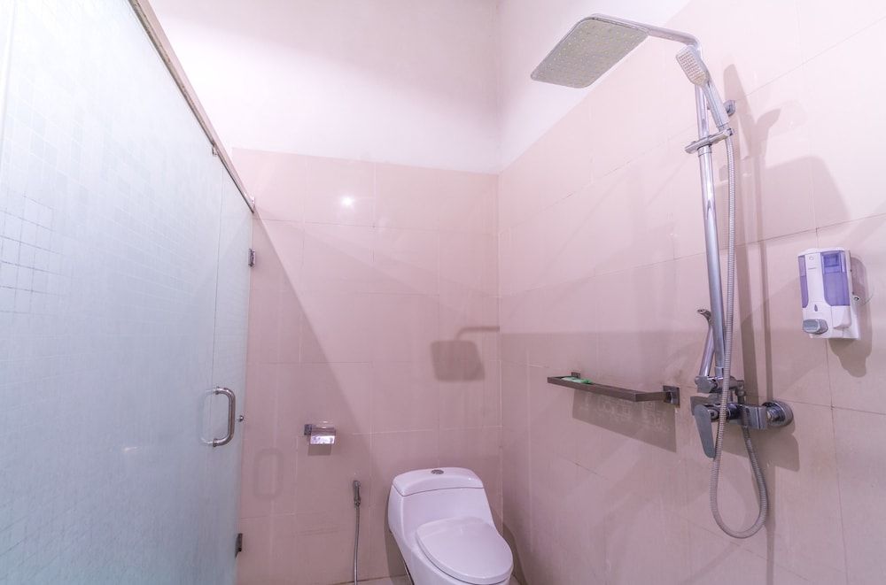 JM Hotel Kuta Lombok Superior Room 8