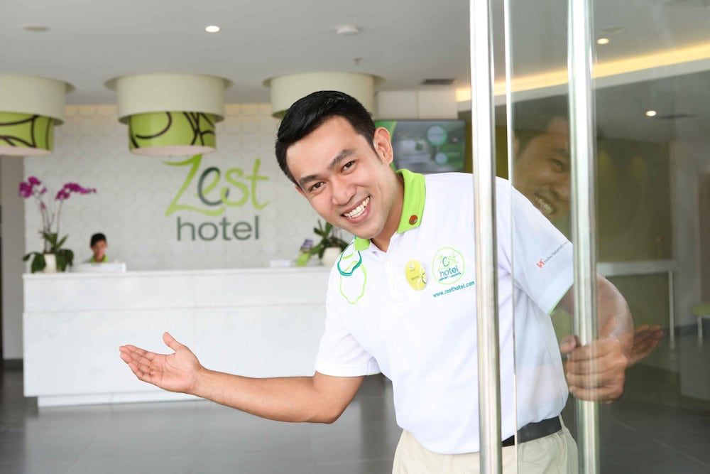 undefined Zest Airport Jakarta by Swiss-Belhotel International 3
