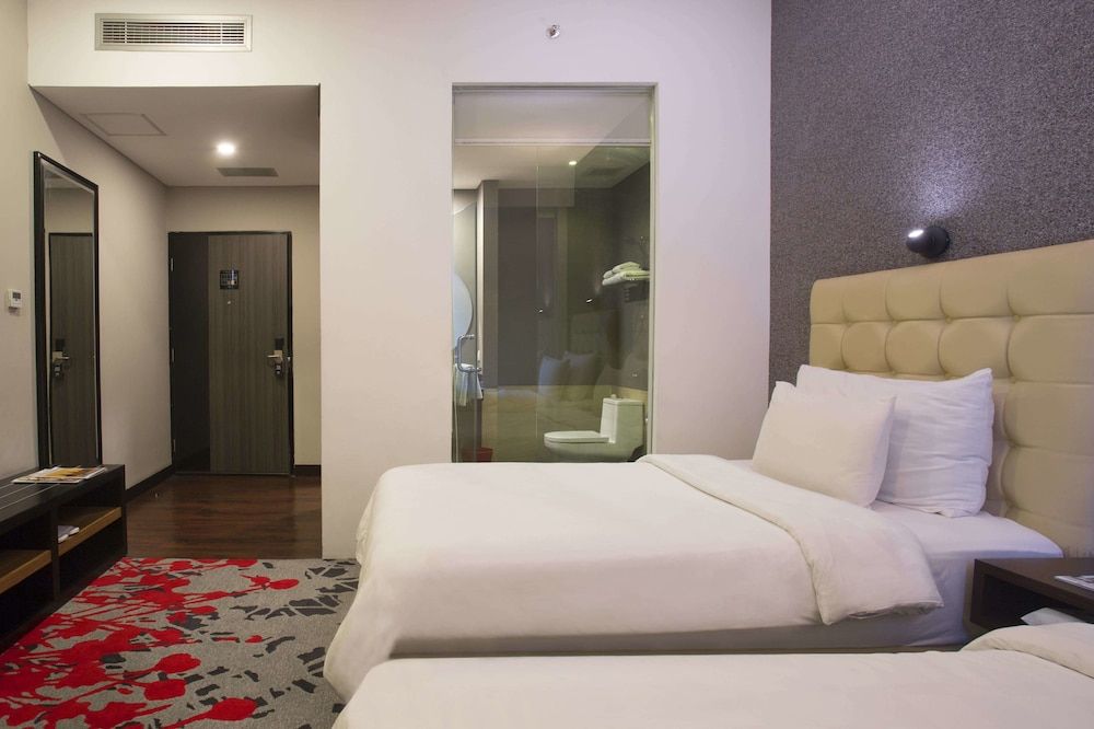 Liberty Hotel Thamrin Jakarta Standard Twin Room 2