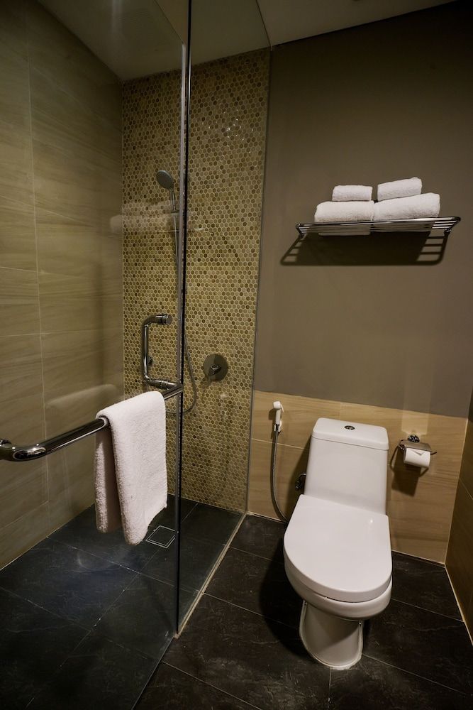 Liberty Hotel Thamrin Jakarta Standard Twin Room 3