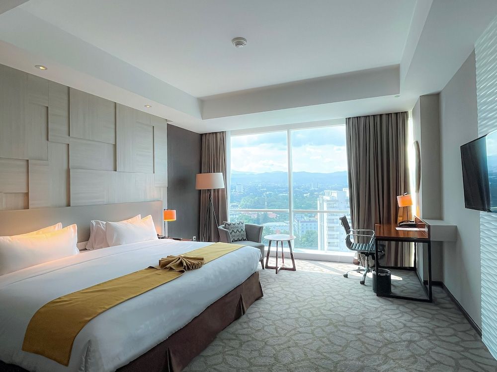 Standard Room, 1 King Bed (Super King)