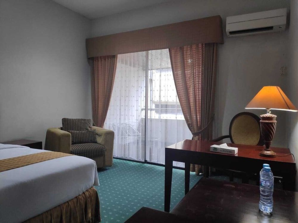 New Grand Park Hotel Deluxe Double or Twin Room 2