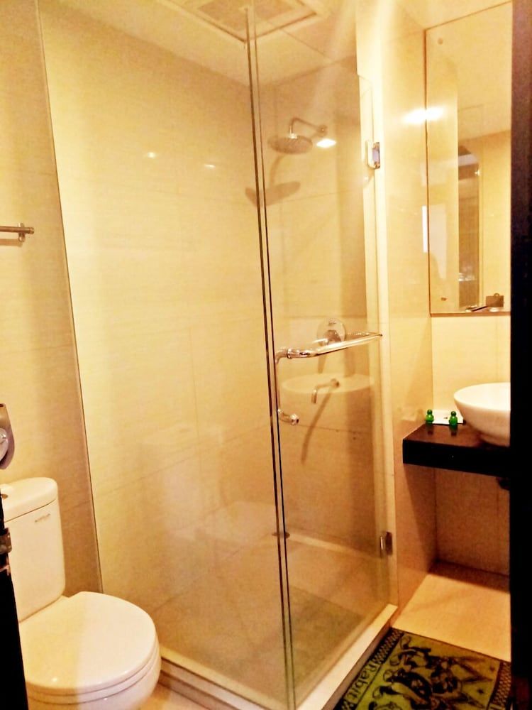 New Grand Park Hotel Deluxe Double or Twin Room 10