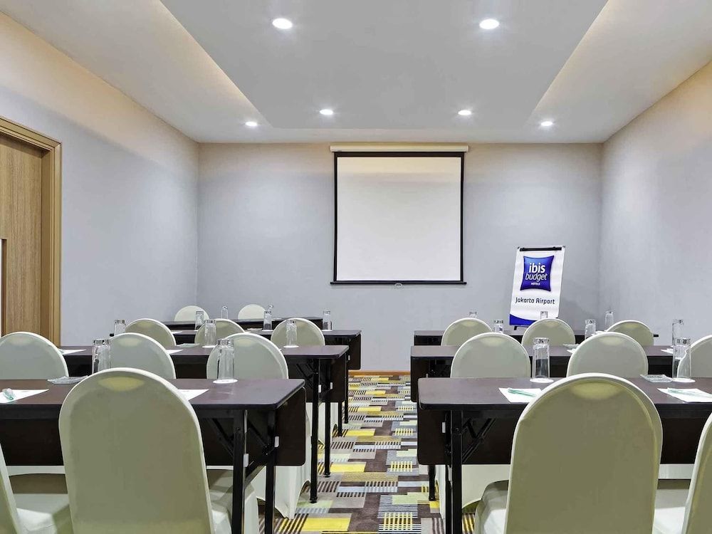 undefined Hotel ibis budget Jakarta Airport 10