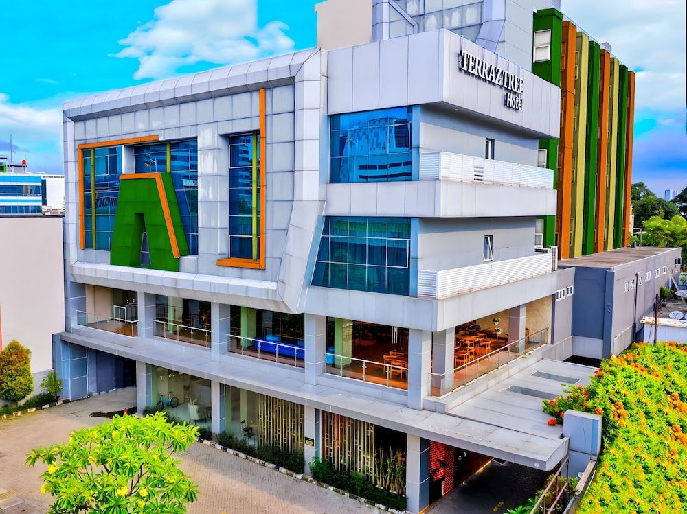 undefined Terraz Tree Hotel