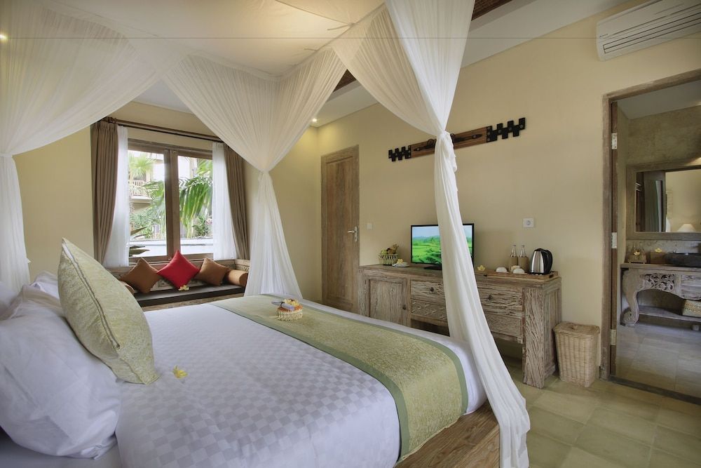 Super Deluxe Room (with Daily Afternoon Tea)