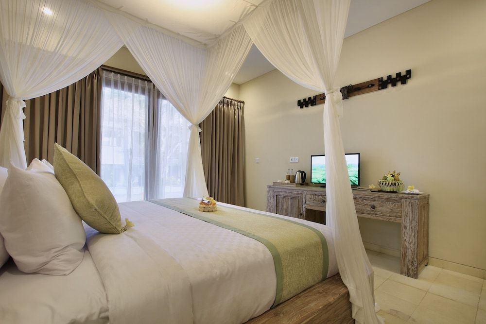 Deluxe Room (with Daily Afternoon Tea)