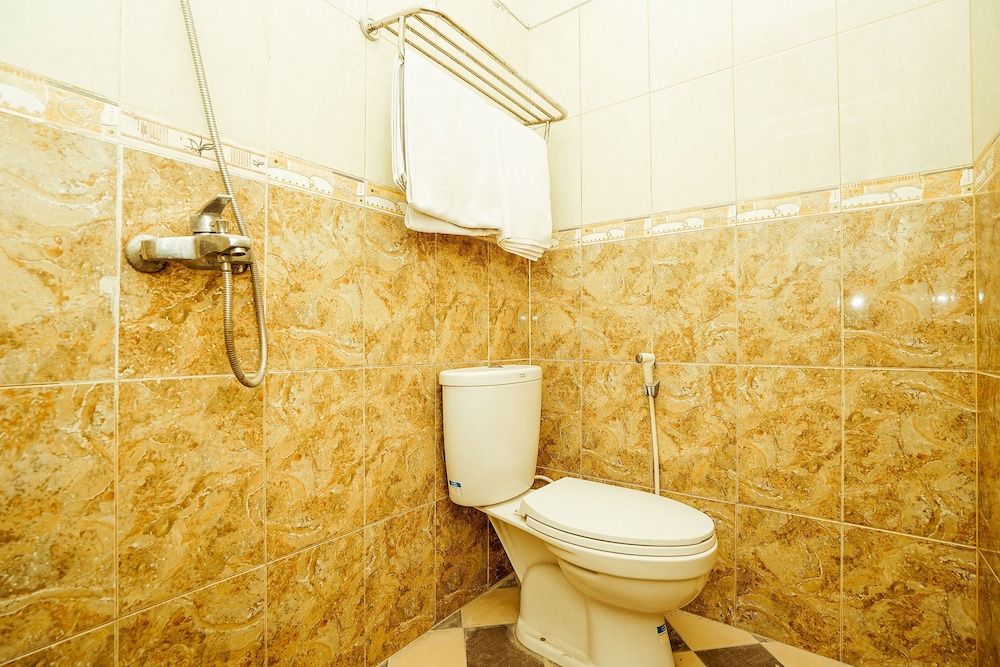 Ardhya Guest House Deluxe Double Room 15