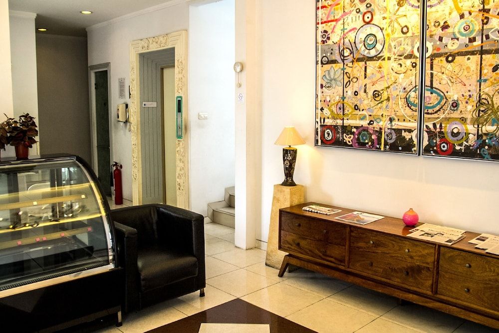 undefined Sun Rise House 8