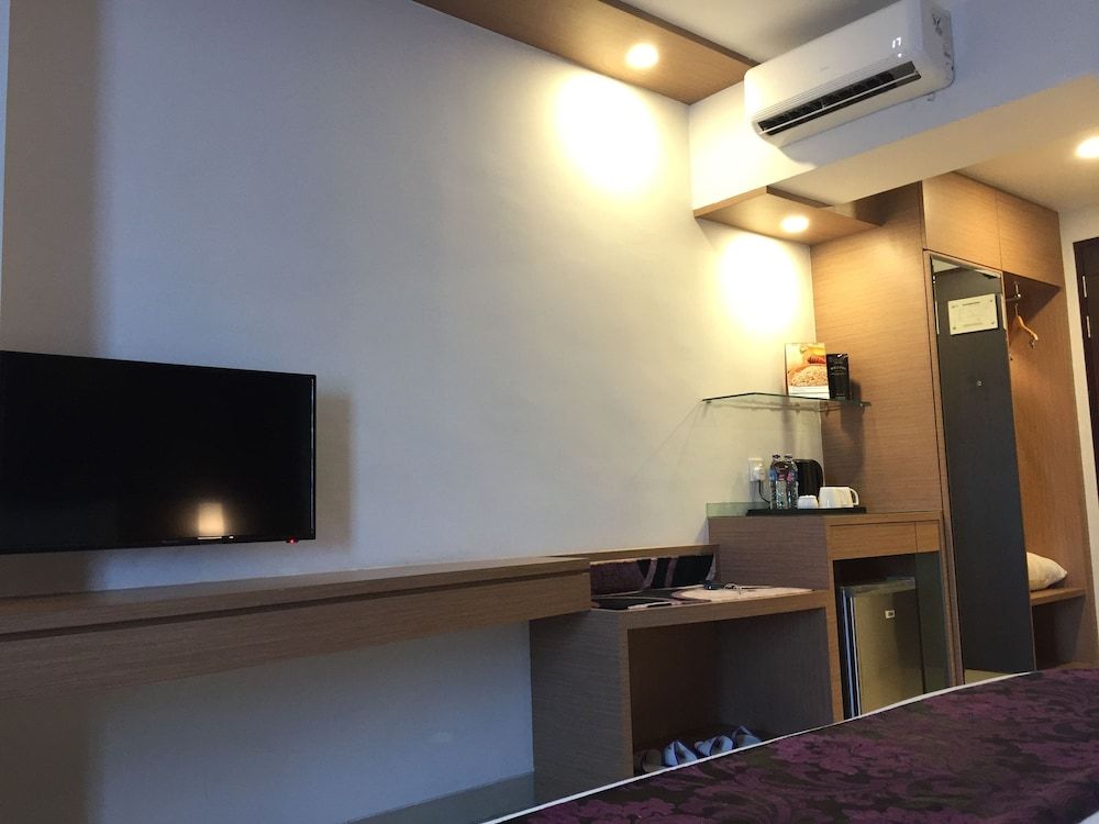 Asialink Easy by Prasanthi Superior Twin Room 5