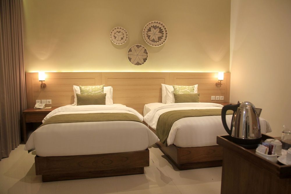 The Cakra Hotel Deluxe Double or Twin Room 3