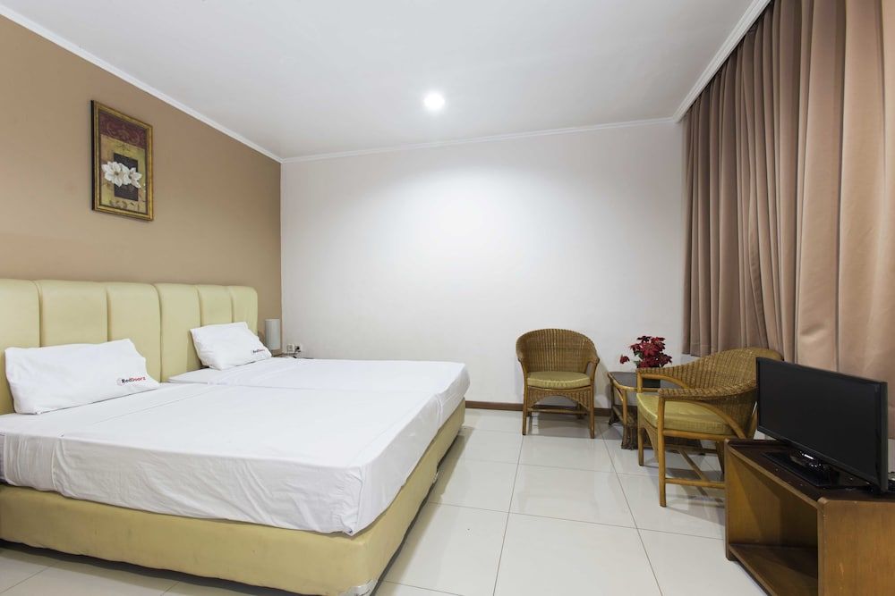 Reddoorz Room