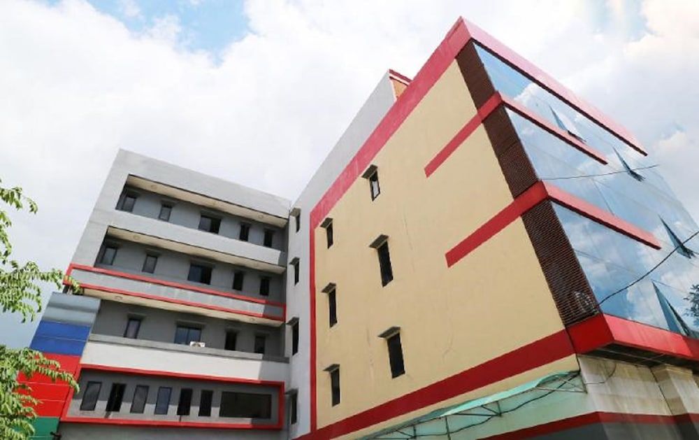 undefined Hollywood Hotel 4