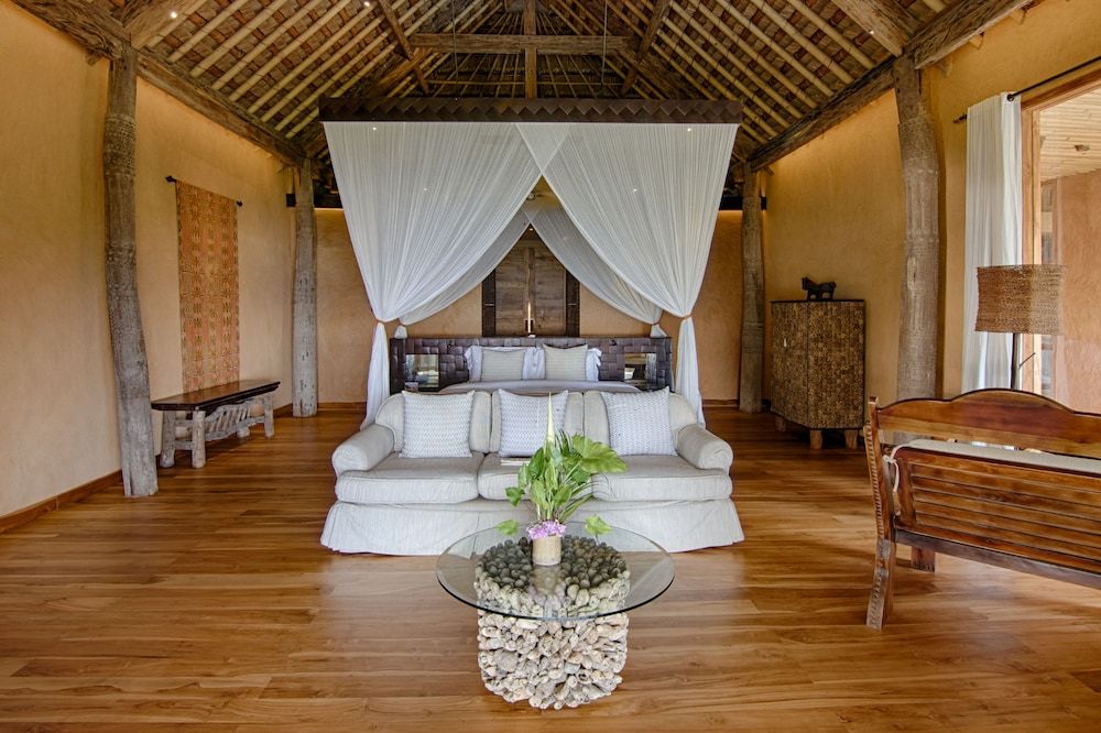 Lantoro, 1-Bedroom Villa, Ocean View with Complimentary Inclusions