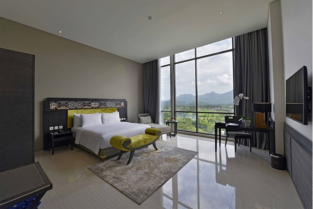 Junior Suite, 1 Queen Bed