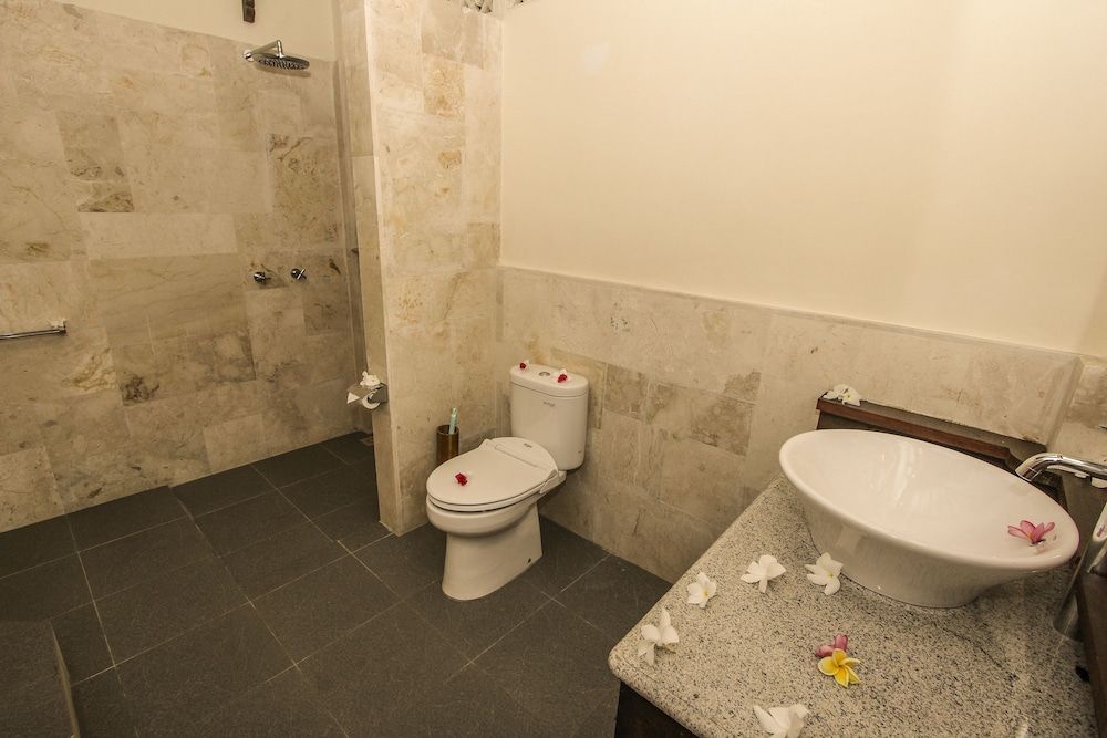 Rinjani Lodge Family Room 3