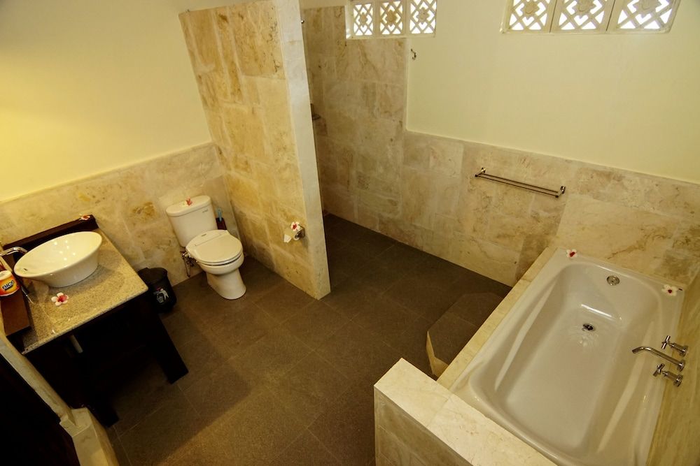 Rinjani Lodge Family Room 4