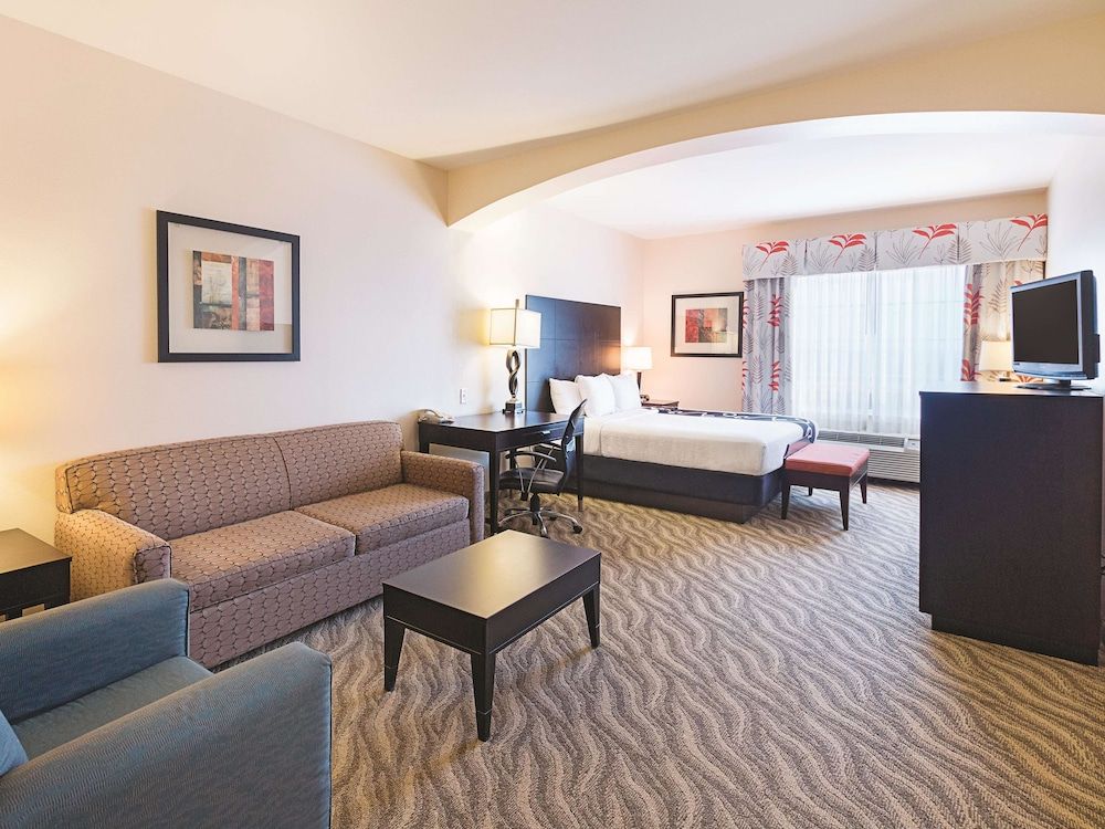 Junior Suite, 1 King Bed, Non Smoking