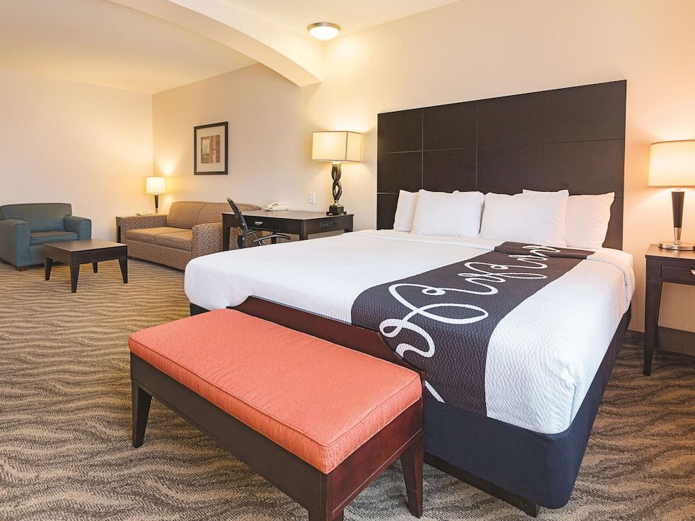 Junior Suite, 1 King Bed, Non Smoking