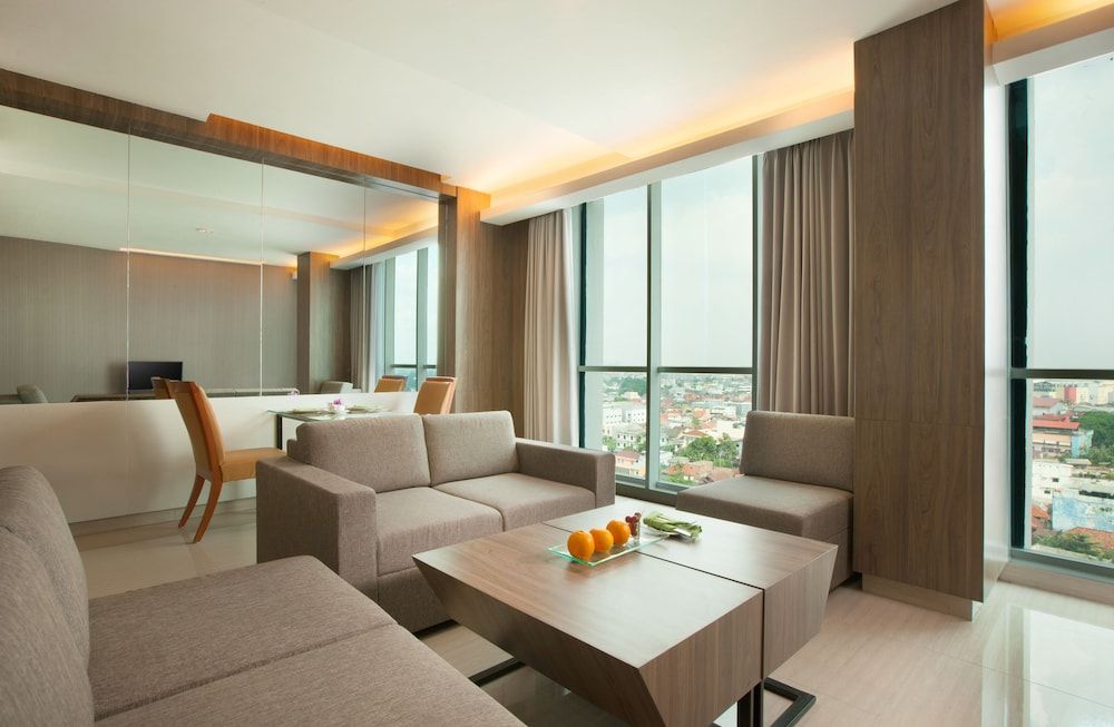 Hotel Santika Radial Palembang Suite Room King 4