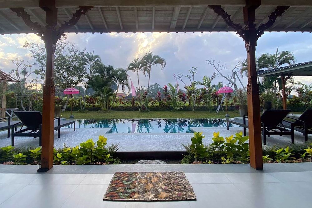 Devi's Place