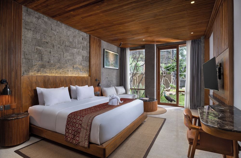 Family Suite Aviary (Unlimited Access To Bali Zoo)