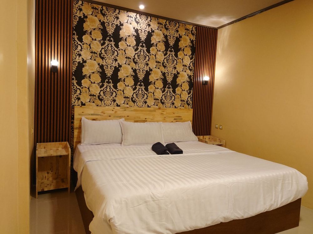 Cemara Indah Hotel Deluxe Double Room
