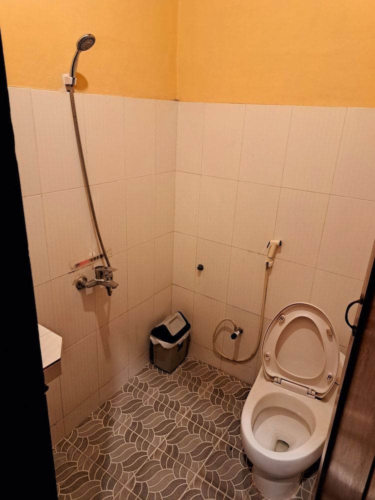 Cemara Indah Hotel Superior Room 8