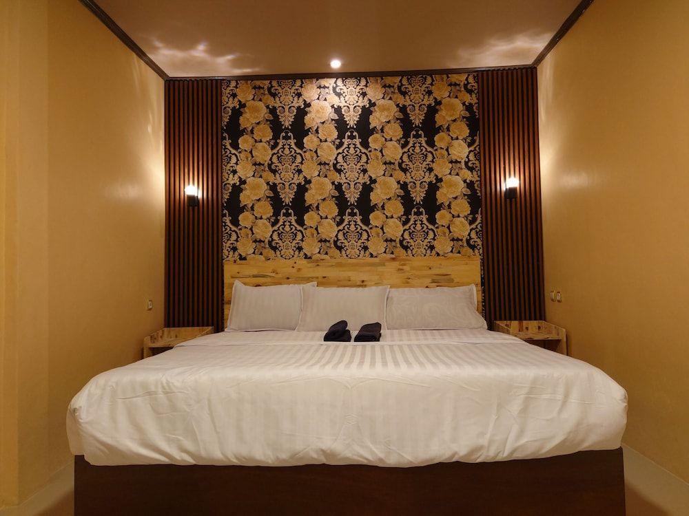 Cemara Indah Hotel Deluxe Double Room 2