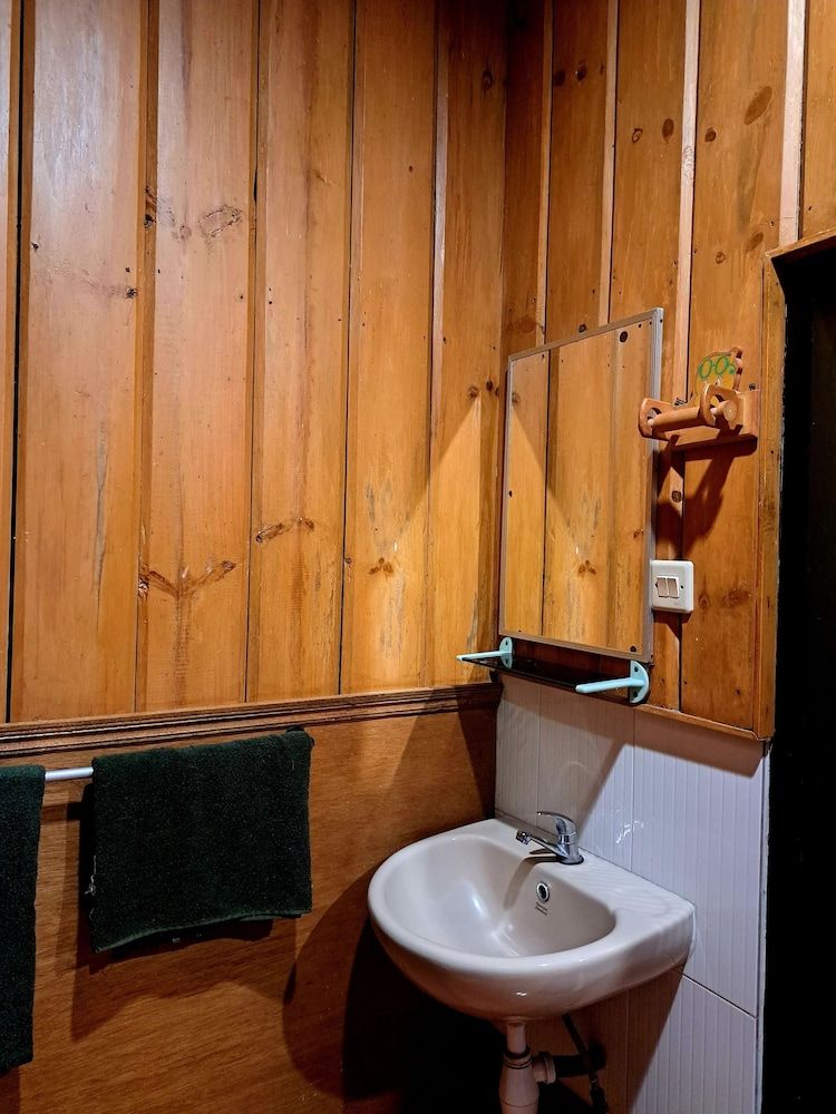 Cemara Indah Hotel Superior Room 9