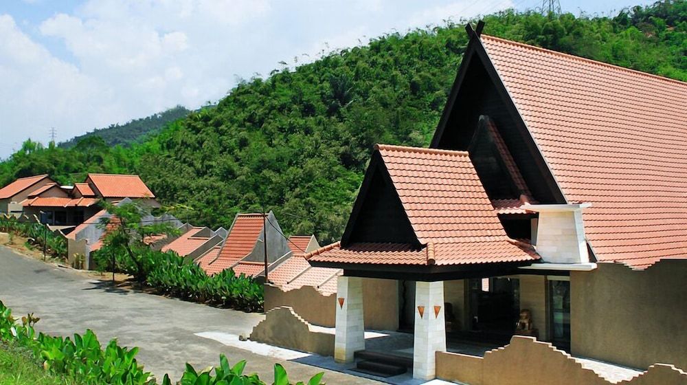 Driam Riverside Resort