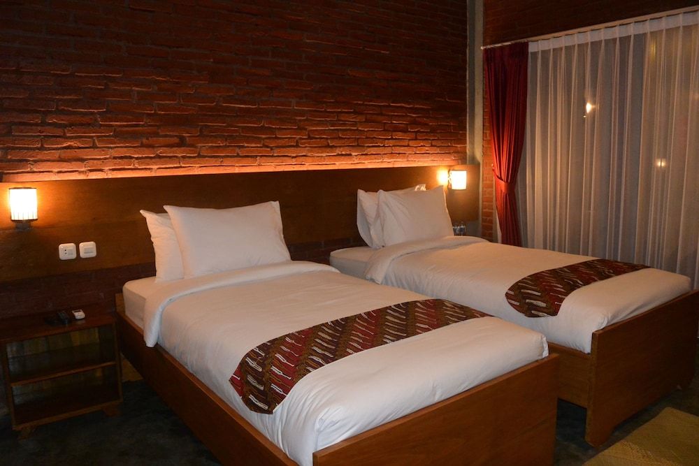 Wahid Borobudur Superior Twin Room 3