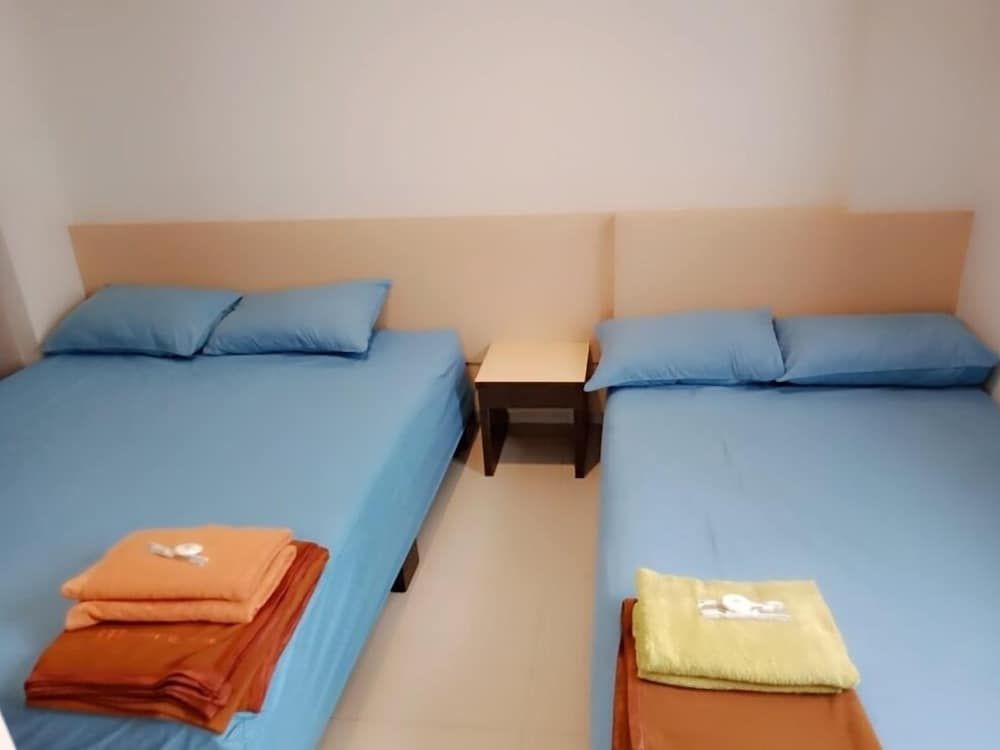 iHome Residence Family Room 3
