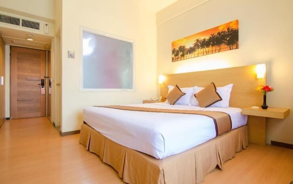 Tychi Hotel Deluxe Double