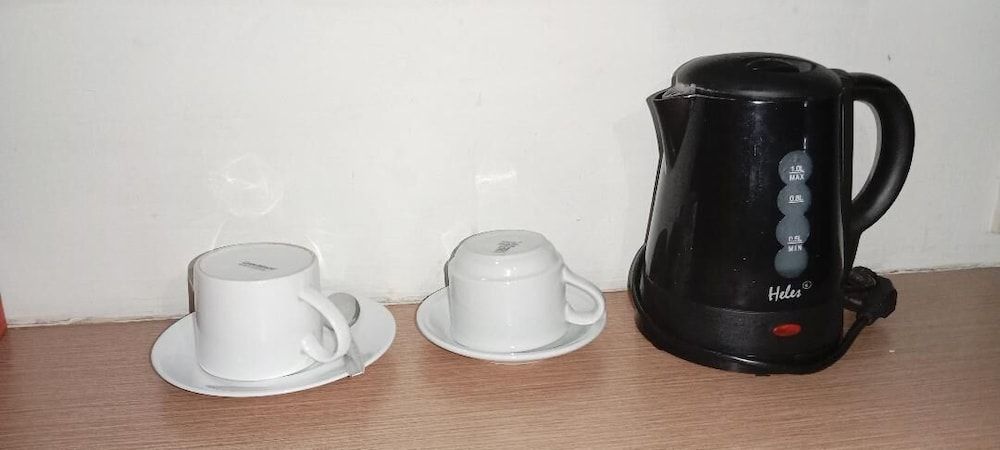 Antoni Hotel Deluxe Room 4